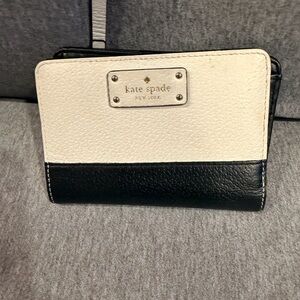 Kate Spade Black and Cream Wallet
